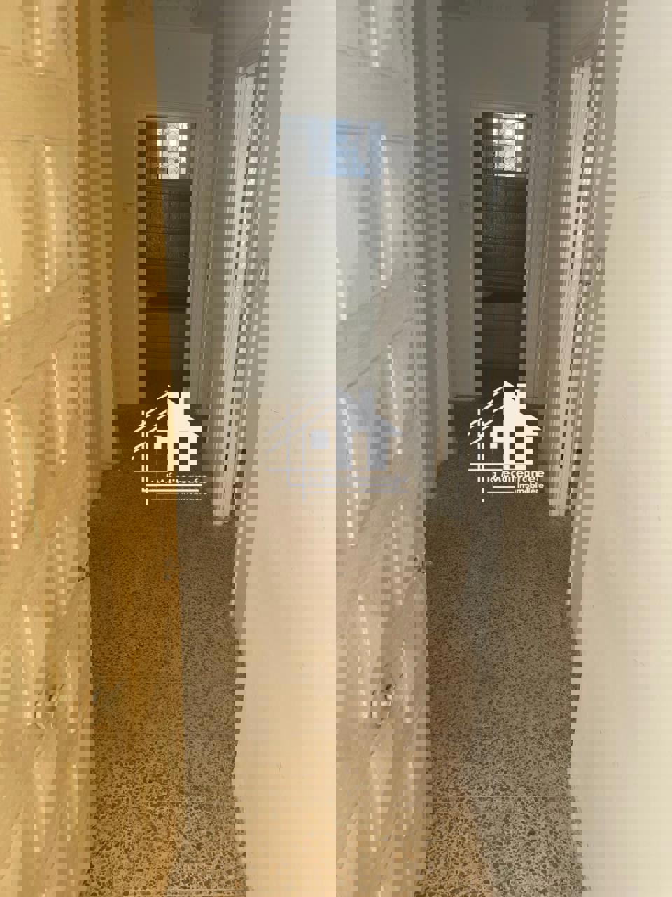 A louer étage de villa S+4 Rdc au bardo