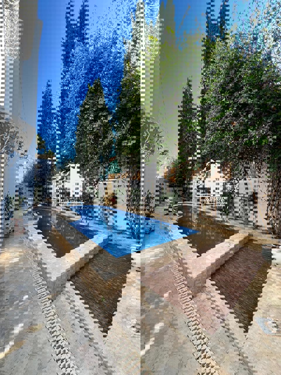 A louer duplex S+3 meublé avec piscine à Carthage