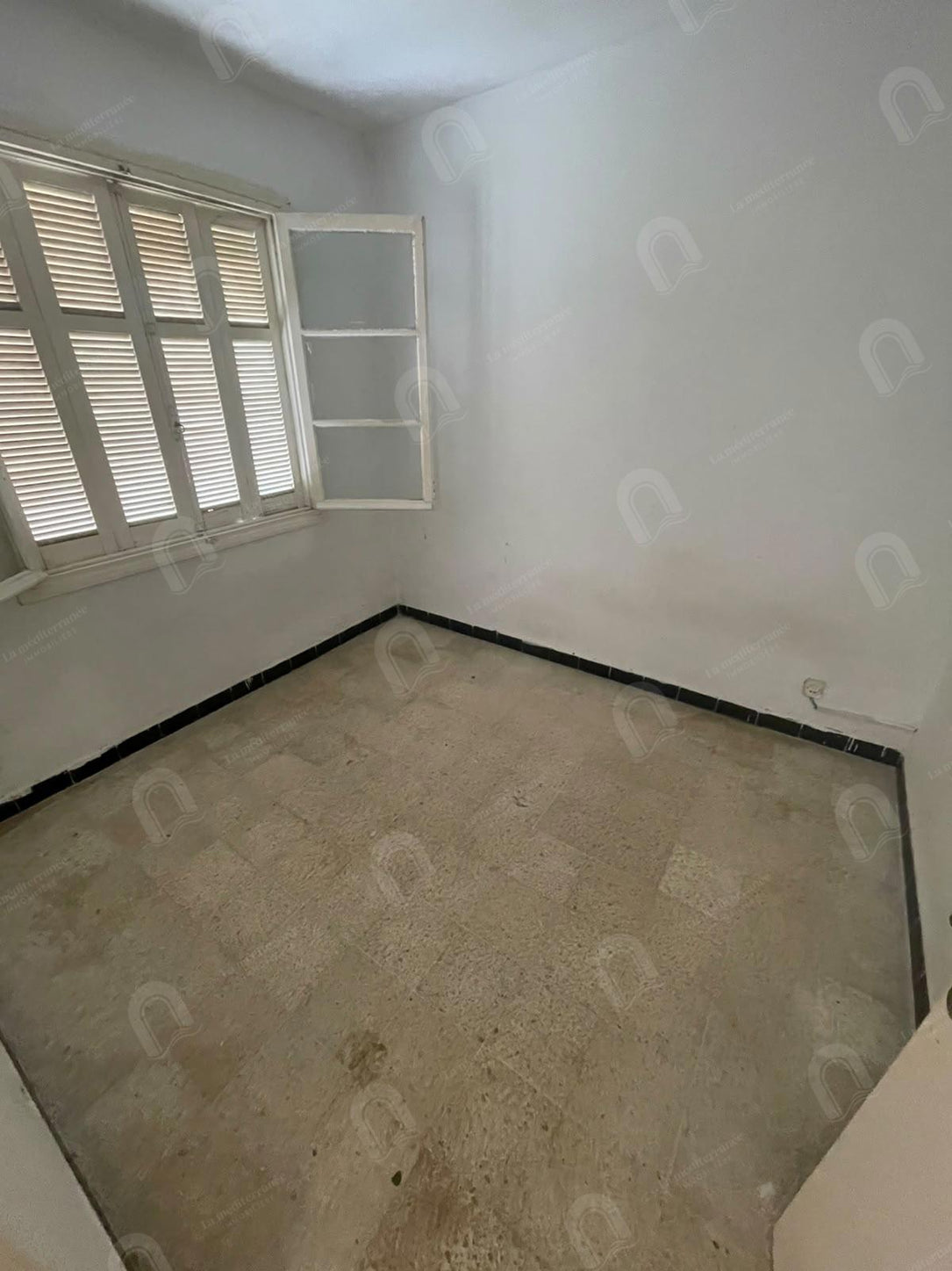 A louer un appartement S+2 à khaznadar