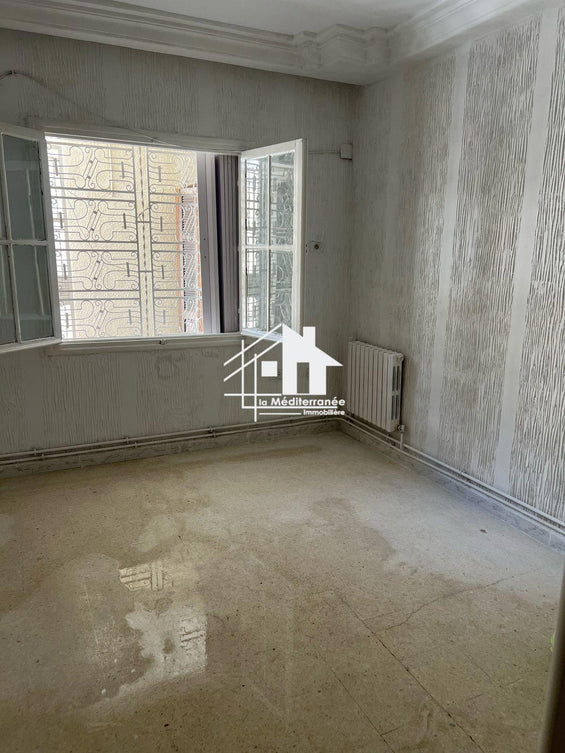 A louer étage de villa S+3 à Khaznadar
