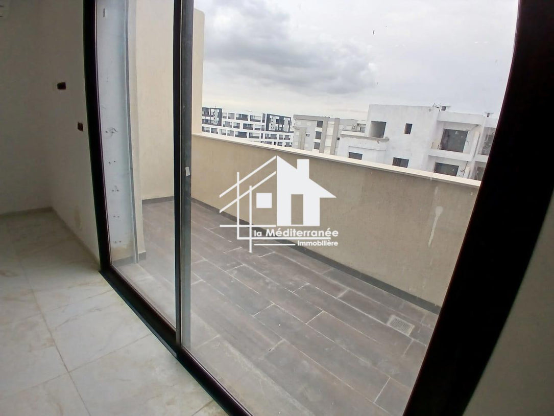 A vendre s0 à la nouvelle soukra