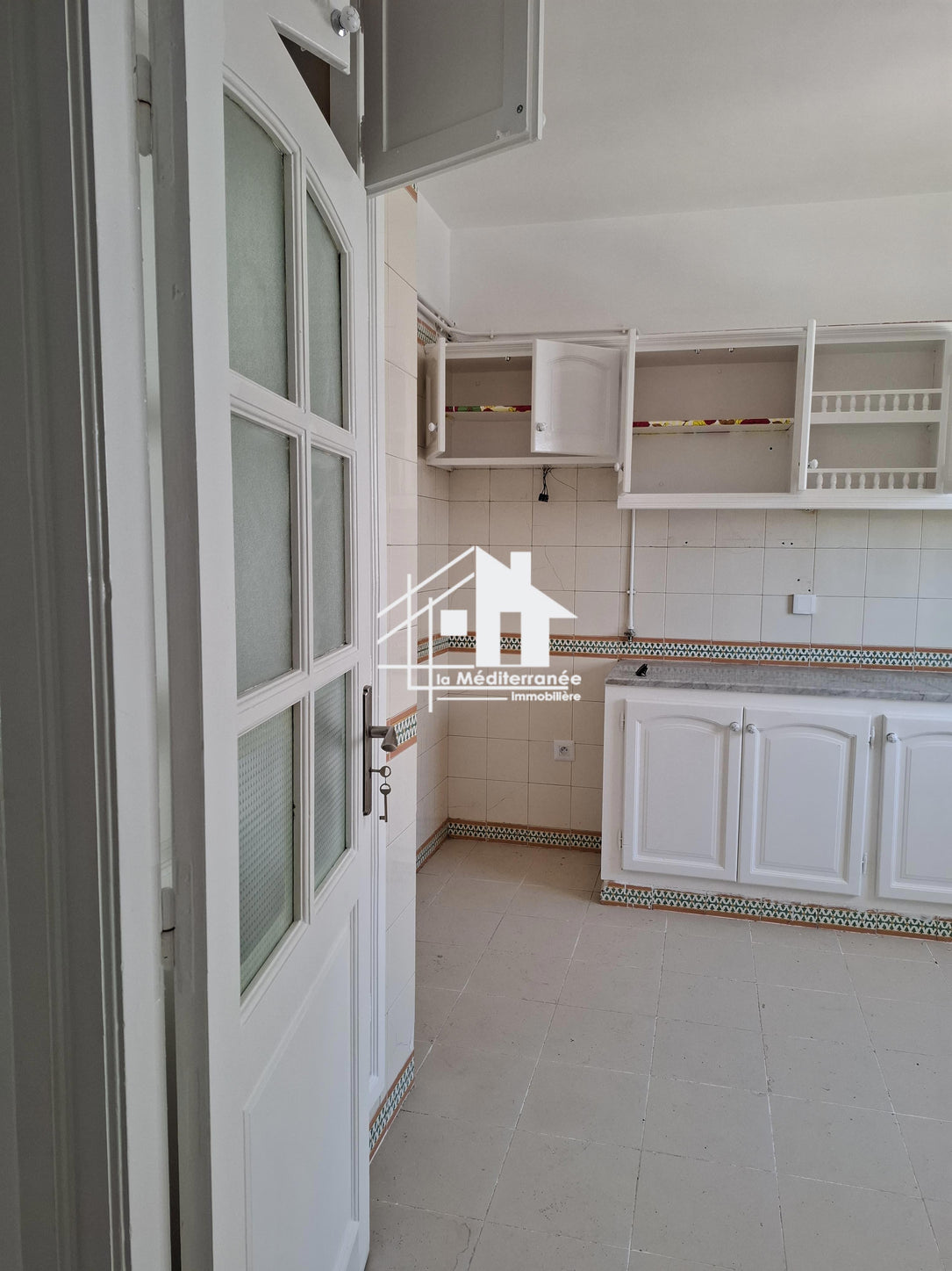 A vendre s+3 a la Soukra