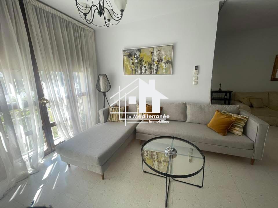 A louer un appartement s+3 Ennassr