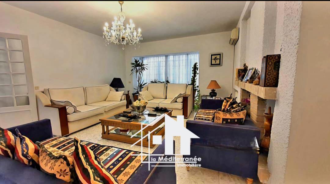 A vendre villa S+6 à la Marsa