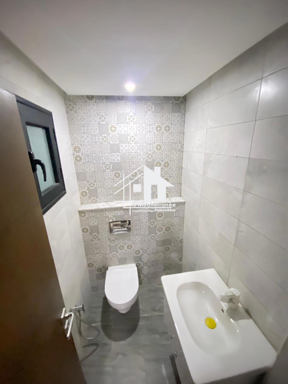A vendre appartement S+3 HST à Manouba