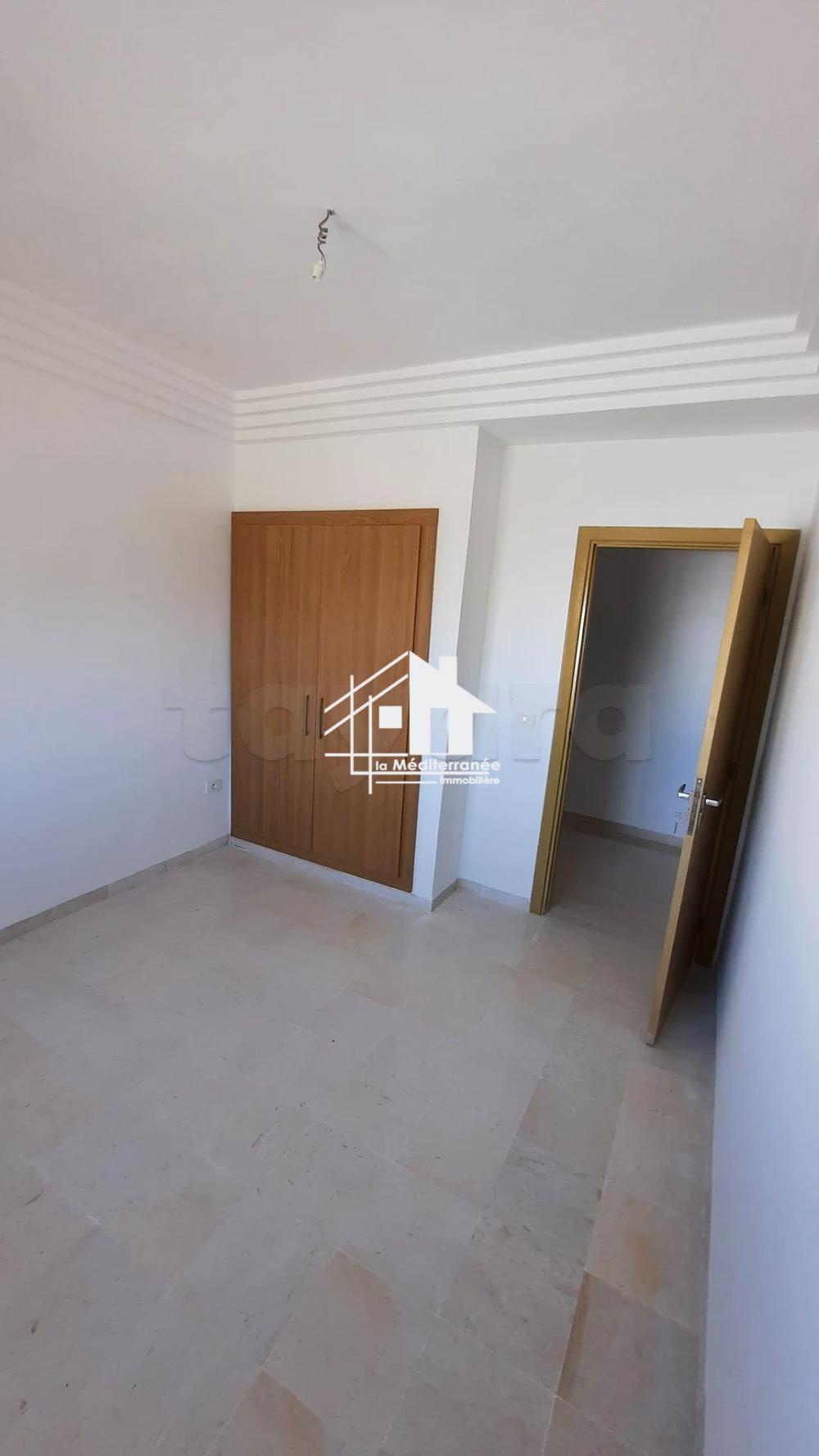 A louer appartement S+3 à la Manouba