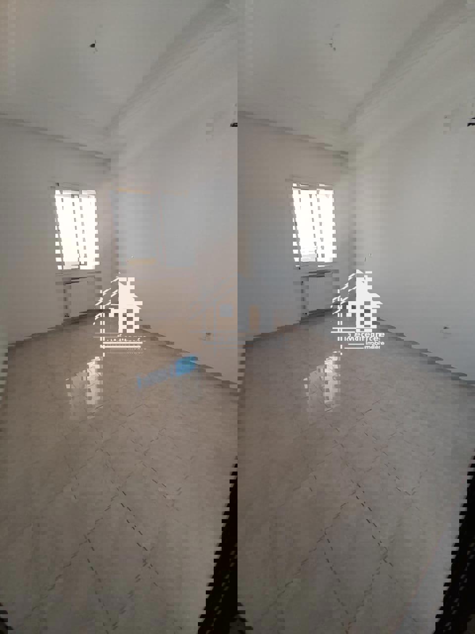 A vendre Apprtement s2 a Medina jdida