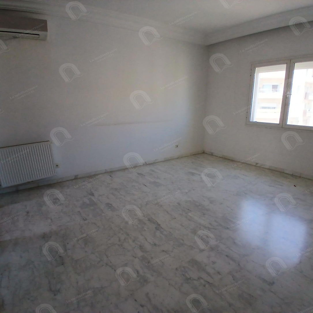 Un appartement S+4 aux Berges du Lac 2