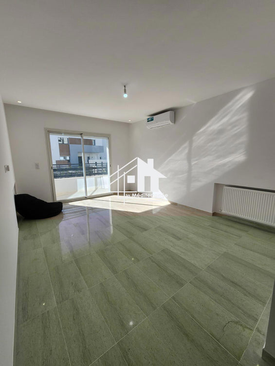 A louer S1 avec jardin à la soukra