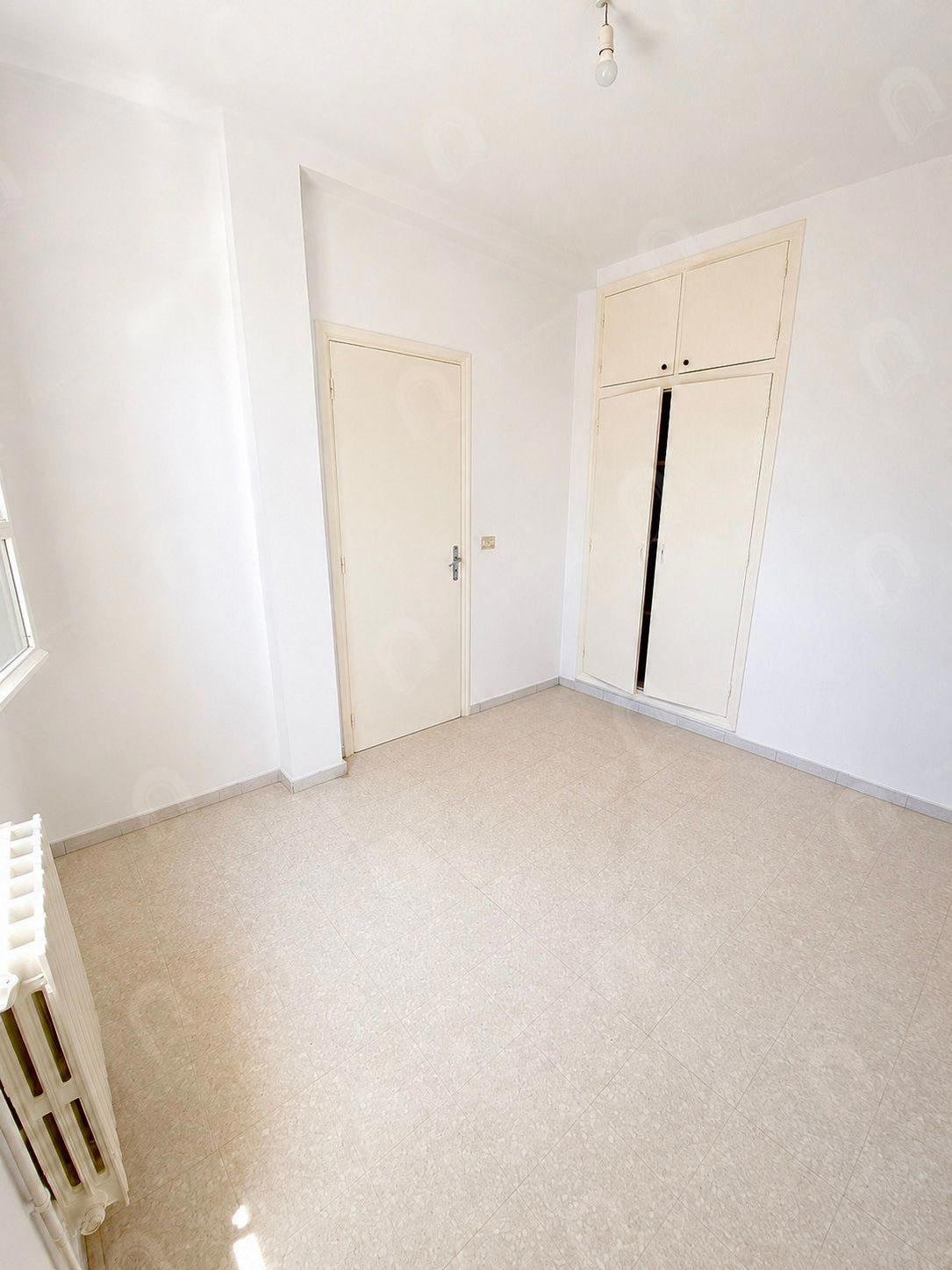 A vendre appartement S+3 au Bardo 2