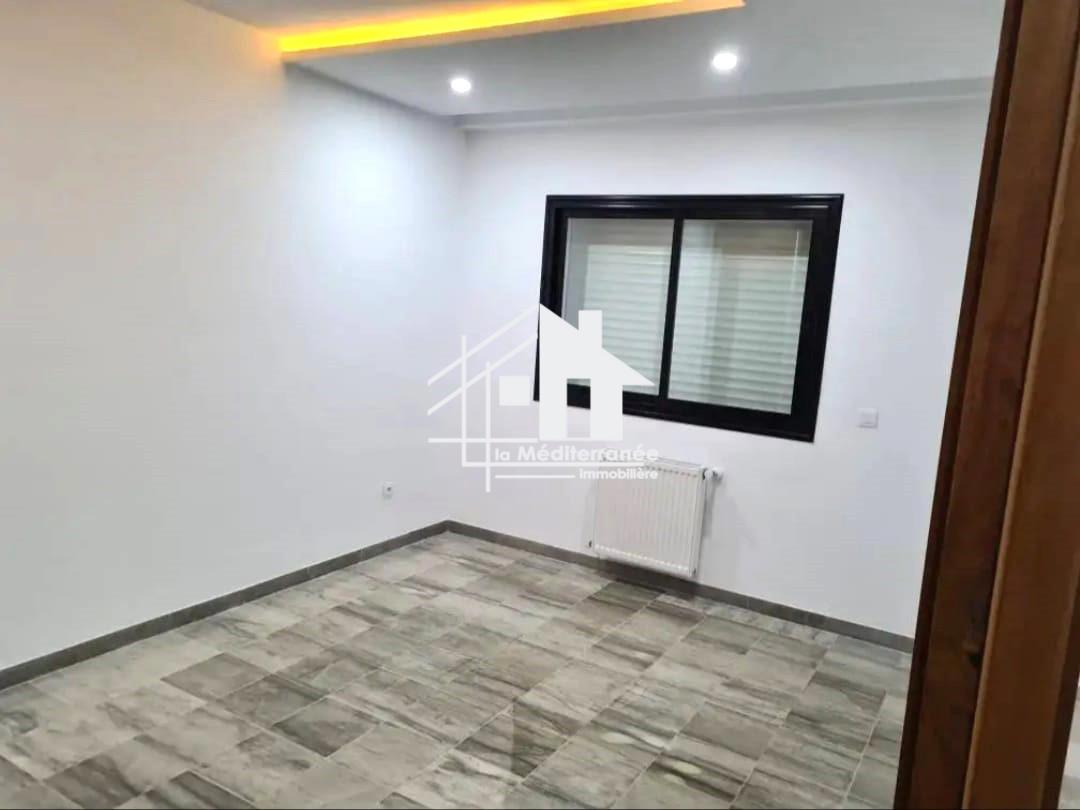 A louer appartement S+1 à chotrana