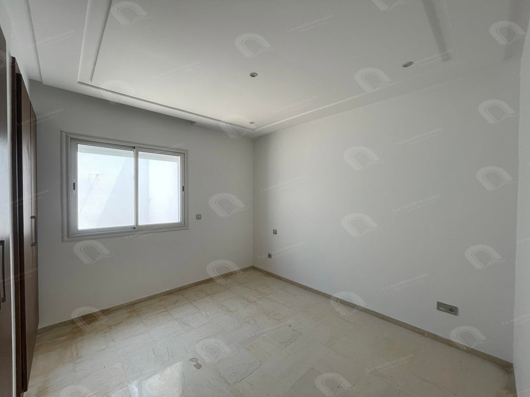 À louer S+1 à la Soukra