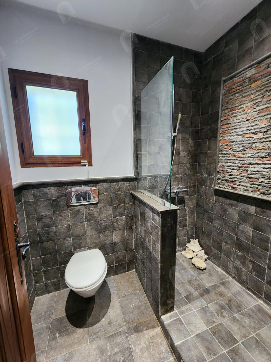 a louer villa s+4 avec jardin et piscine