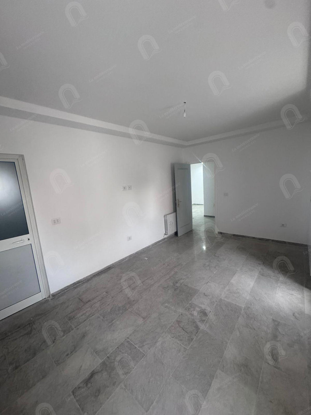 a louer appartement S+2 hst jamais habité au bardo
