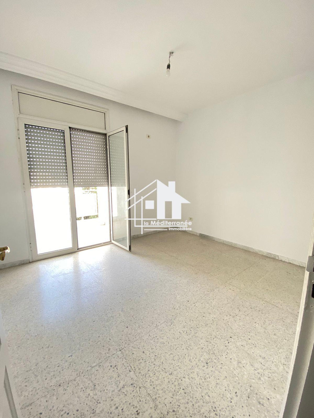 A louer appartement S+3 au bardo