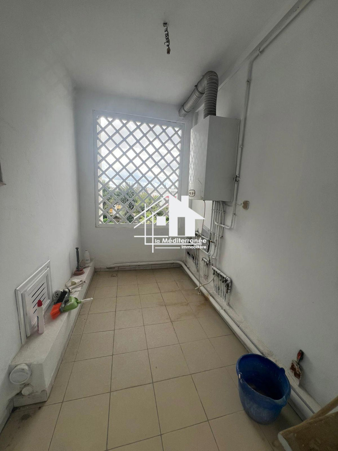 A louer S2 à résidence Eyles