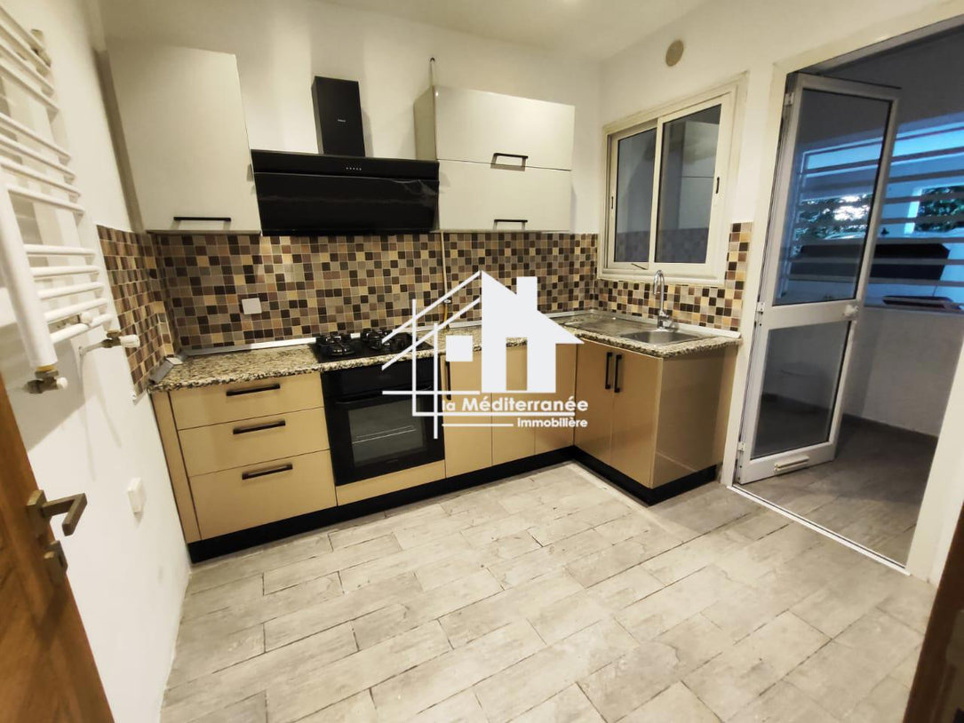 A louer un S+1 de 84 m² à la soukra closerie