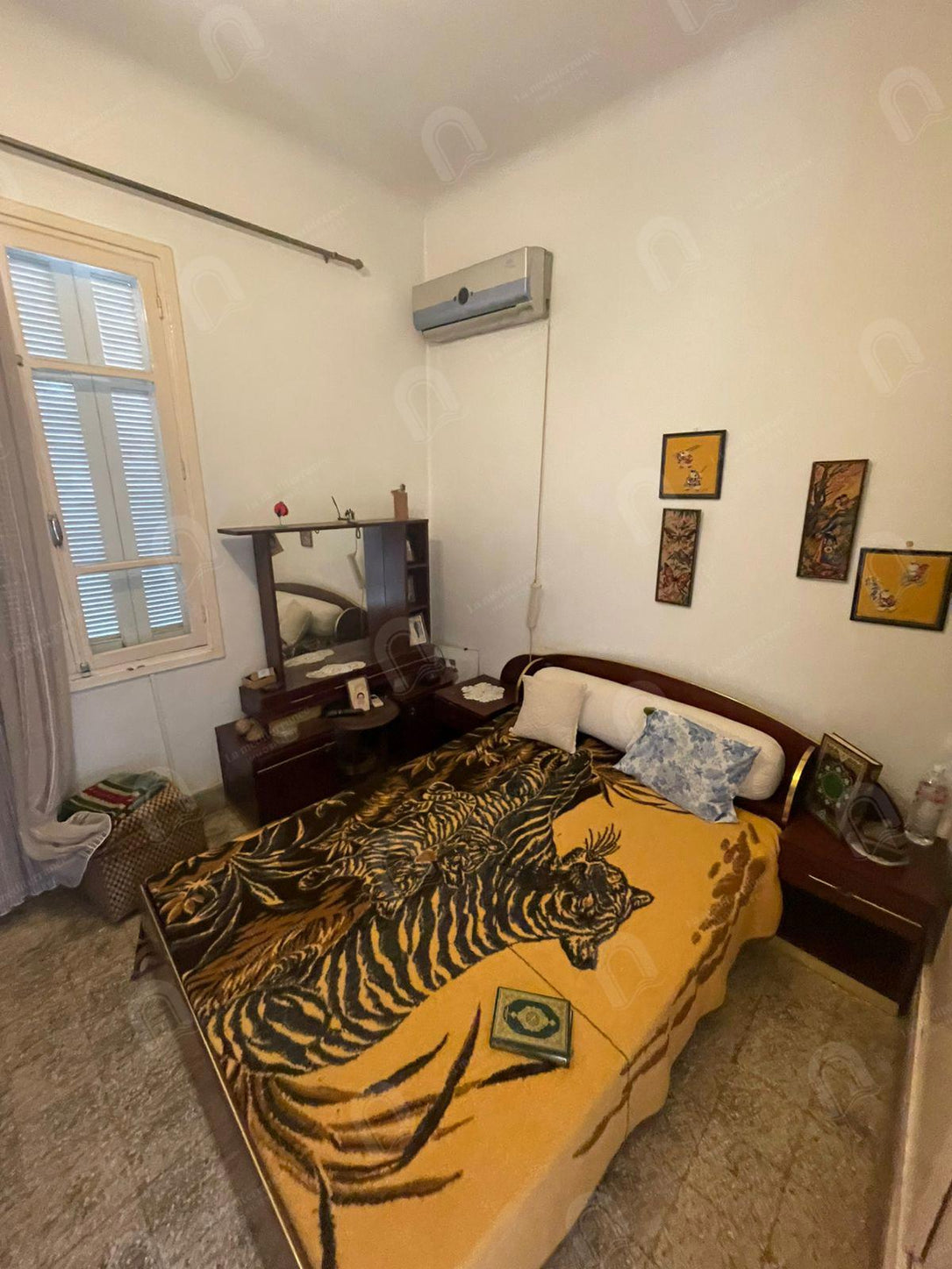 A vendre une villa 2S+1 indépendante  au bardo centre