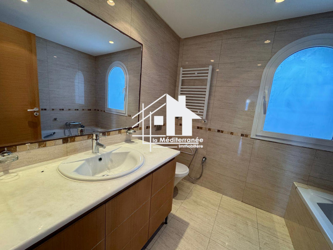 A louer un Duplex S+3 marina gammarth