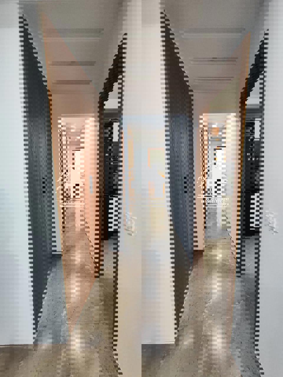 A vendre un s+3 avec terrasse de 30m² à chotrana1