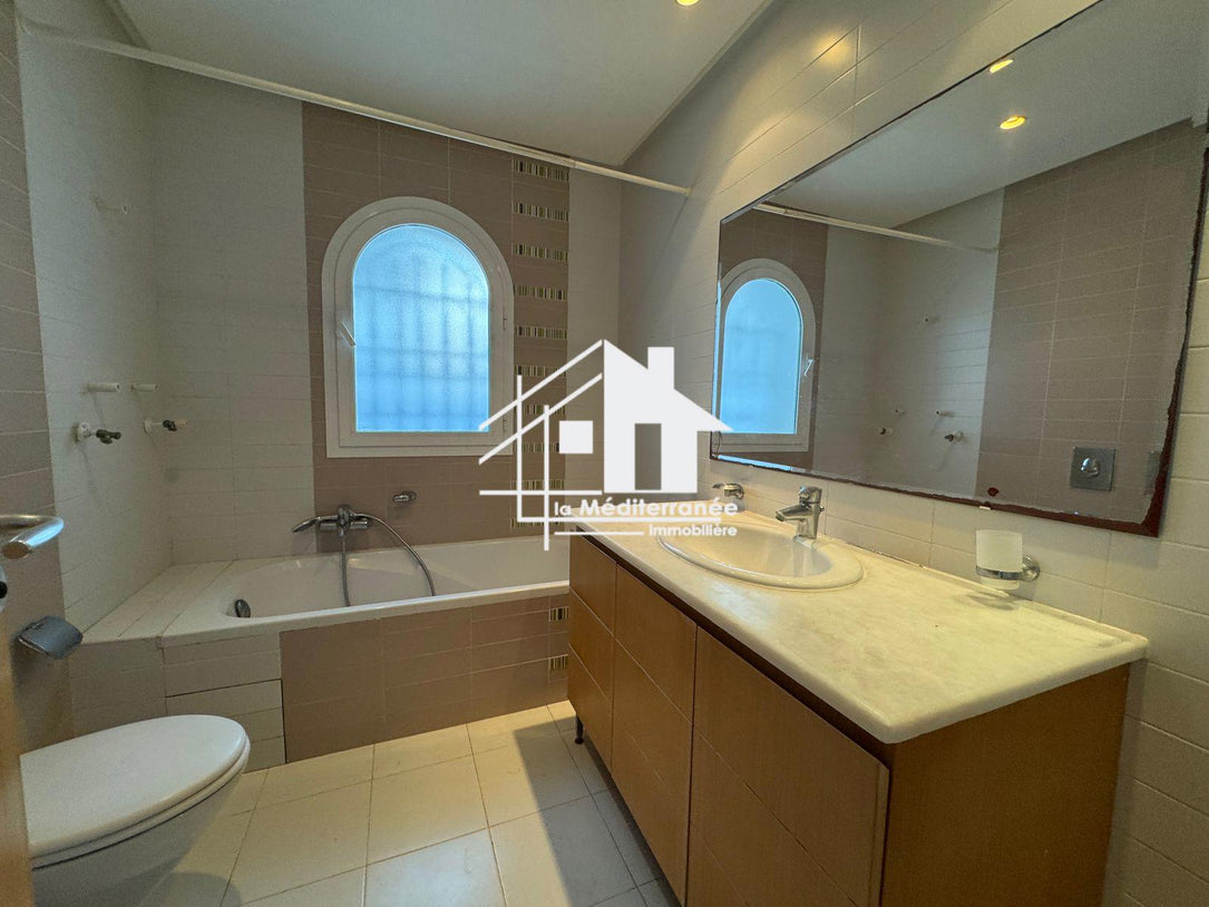 A louer un Duplex S+3 marina gammarth