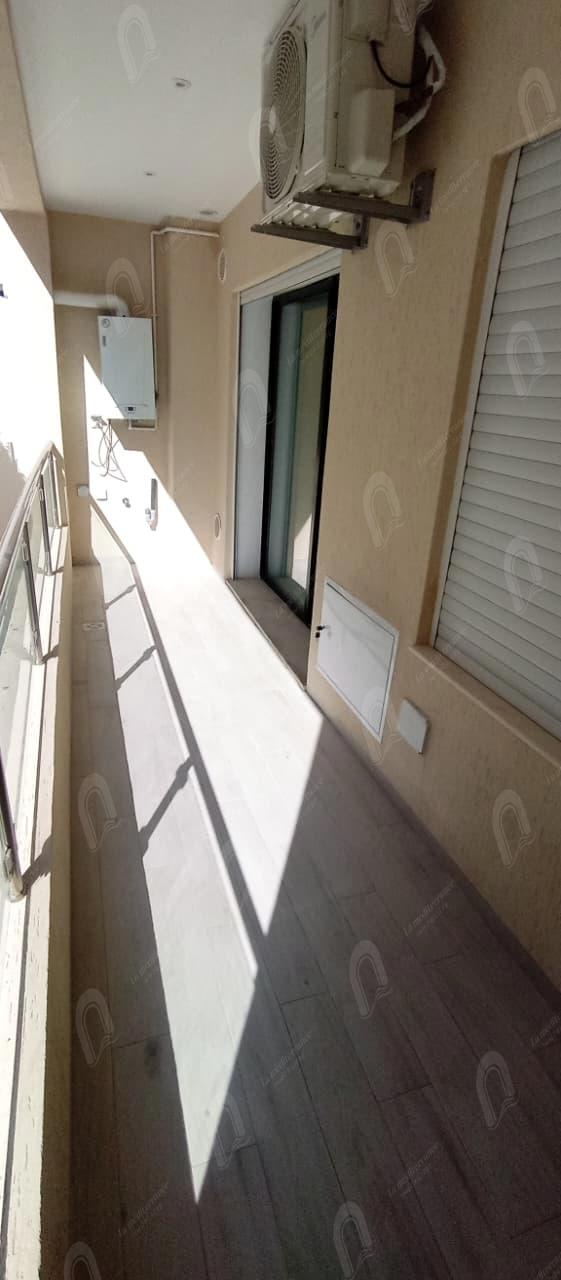 A louer un appartement s+1 à cité ennaser2