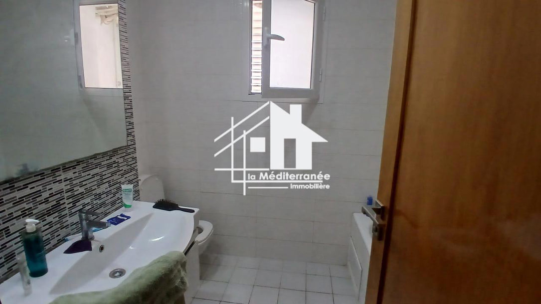 Un appartement S+3 à Jardin de Carthage