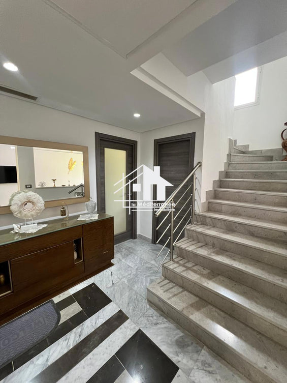 A louer duplex s3 a chotrana 1