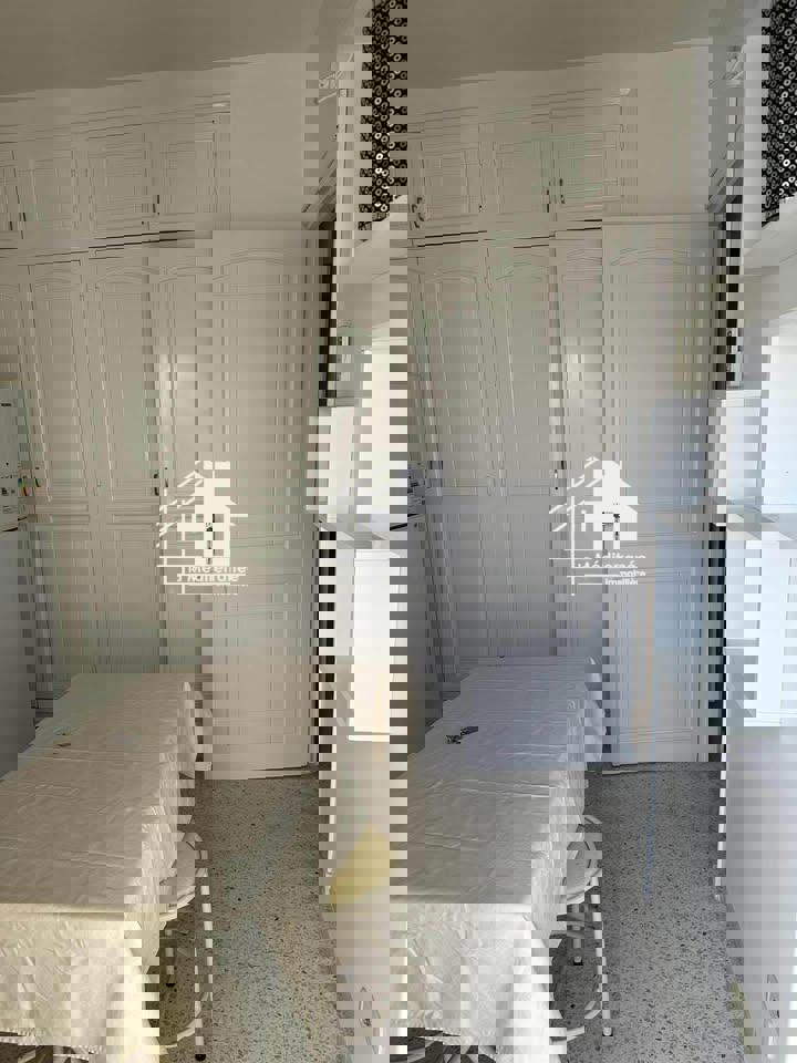 à louer appartement  s+1 meublé à 7 novembre  bab saadoun