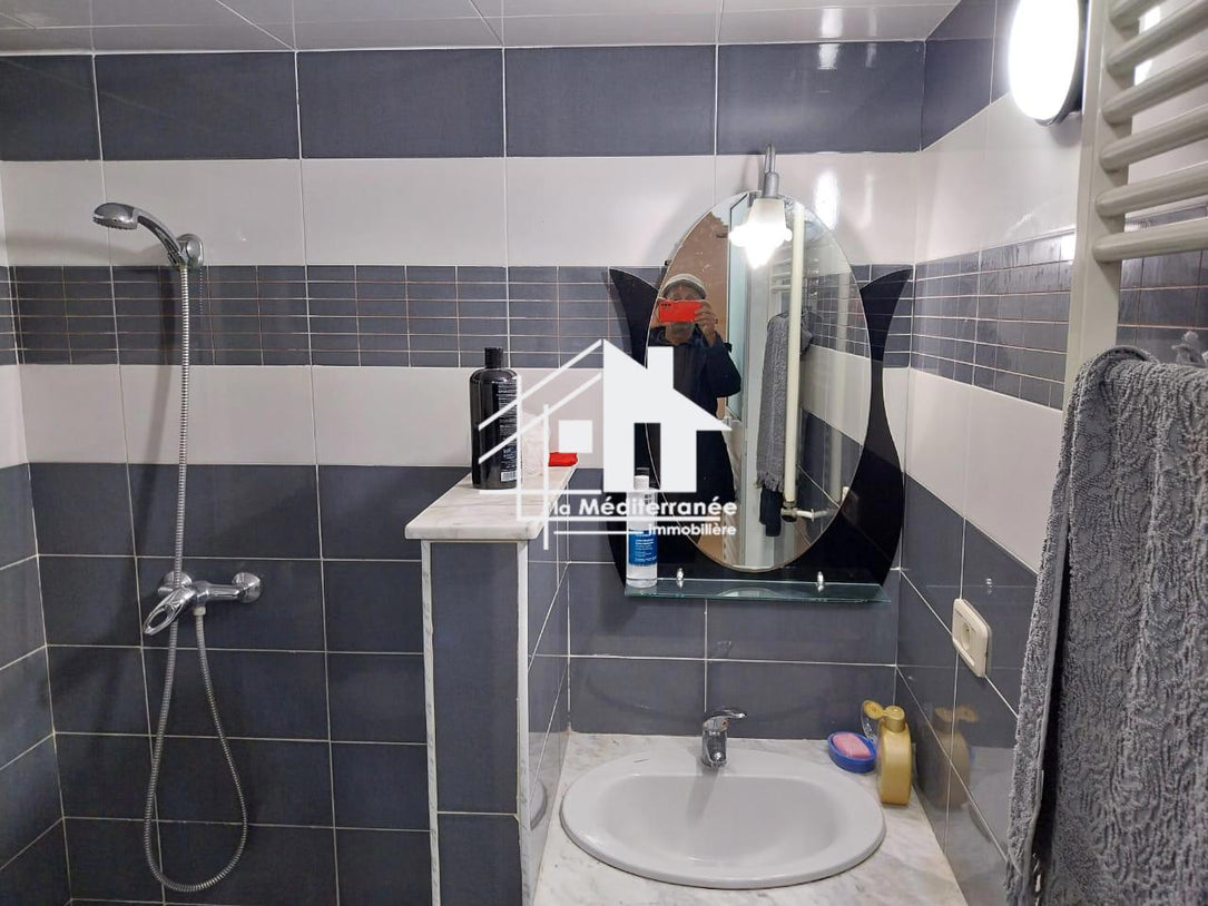 A louer étage de villa S+1 meublé au bardo 20 mars