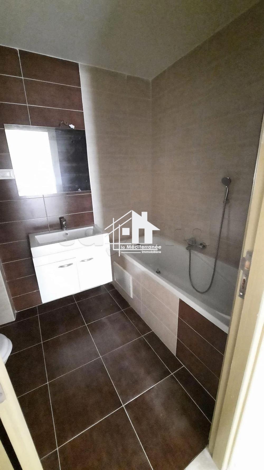 A louer appartement S+3 à la Manouba