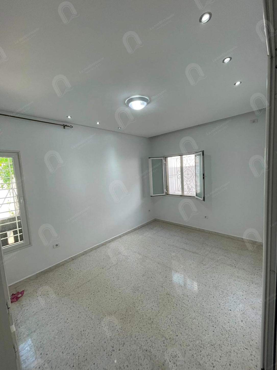 A louer un étage de villa S+3 Rdc au bardo