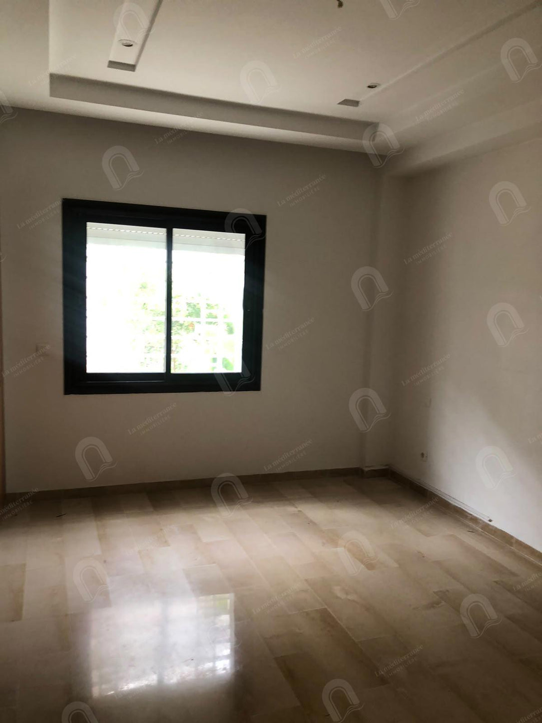 A louer un appartement s+1 à cité ennser 2