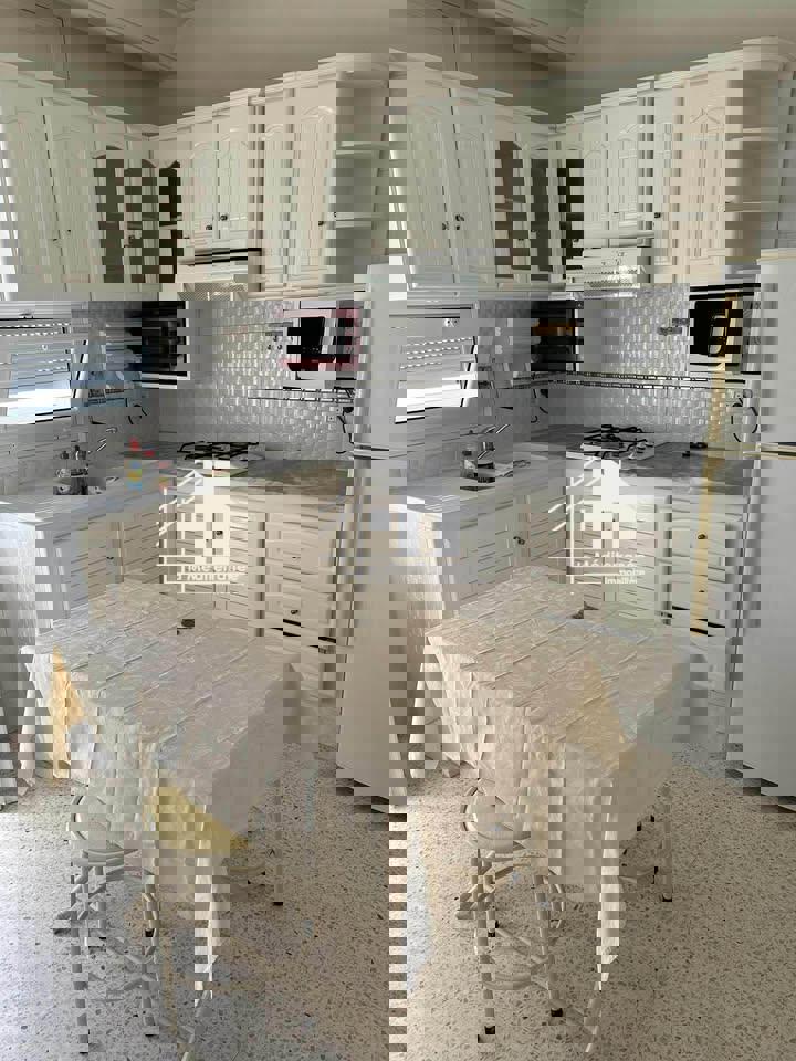 à louer appartement  s+1 meublé à 7 novembre  bab saadoun