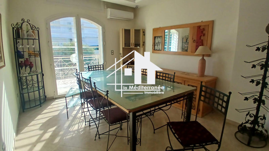 A vendre une villa S+6 gammarth