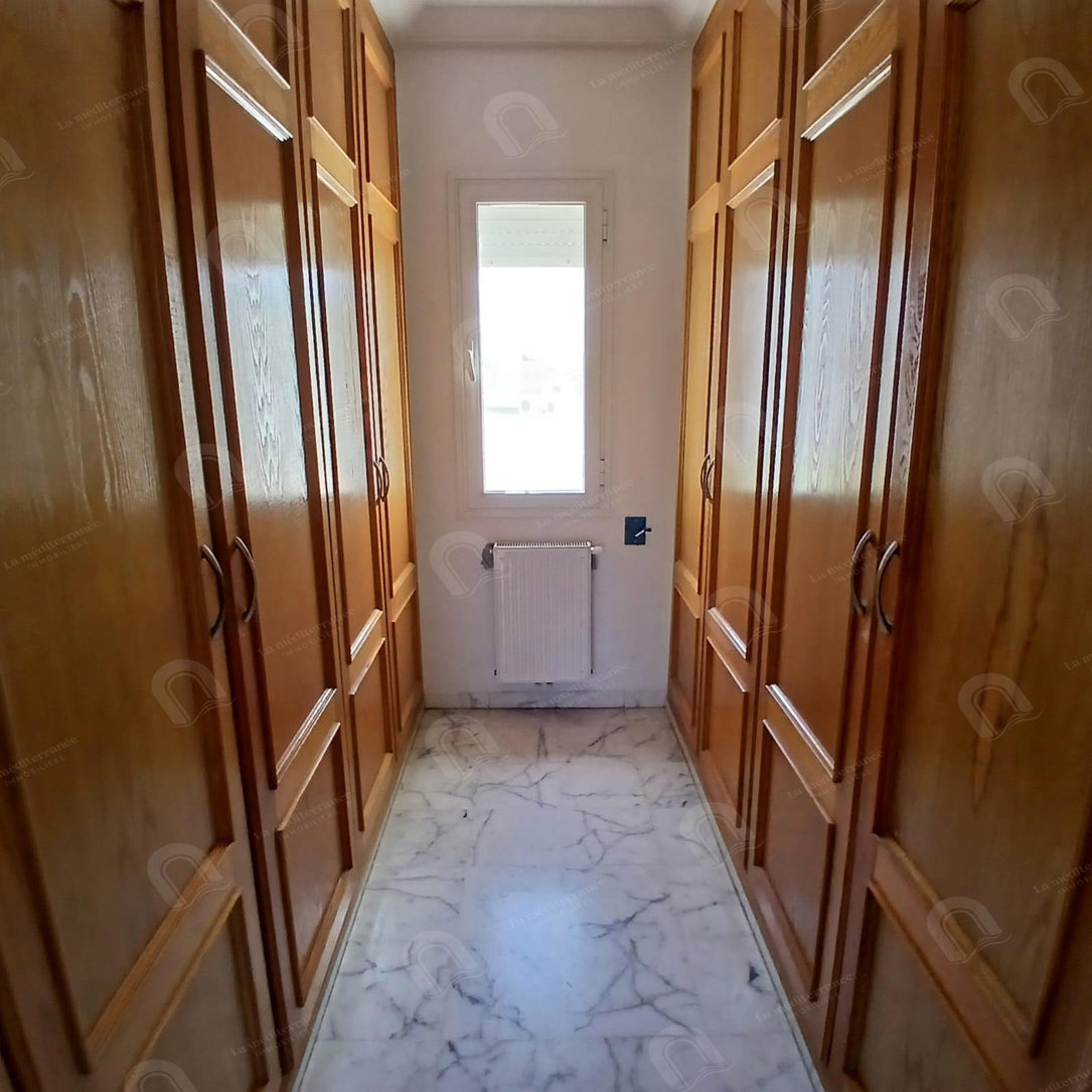 Un appartement S+4 aux Berges du Lac 2