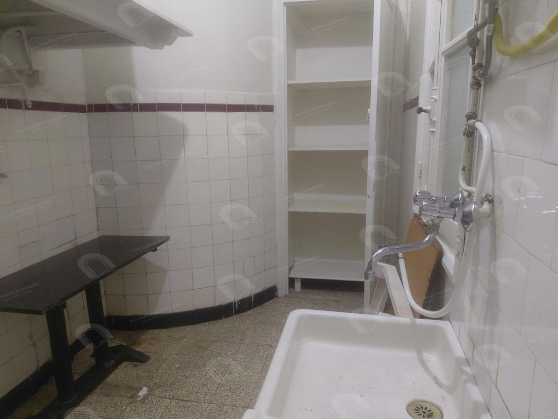 A louer appartement s2 au centre ville Tunis
