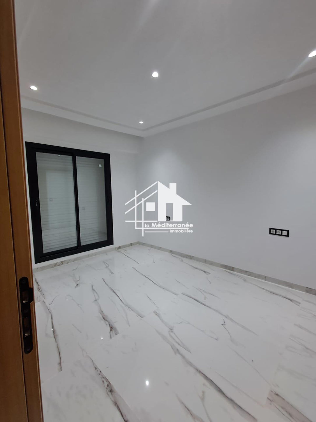 A louer un appartement S+1 aux jardins d'El Menzah 2