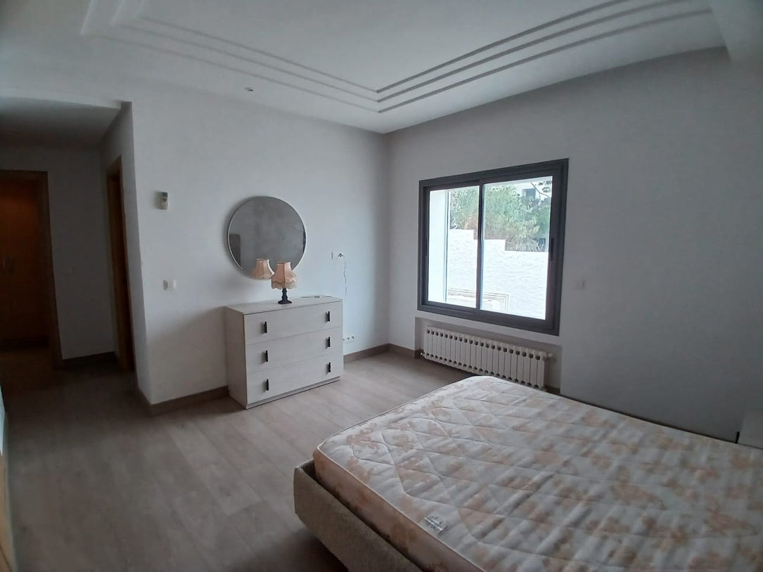 A louer appartement meublé s+3 vue mer à la Marsa