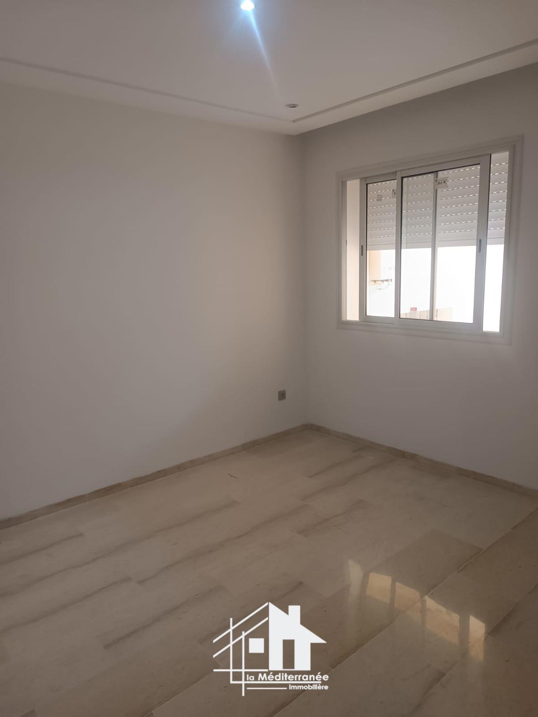 A louer appartement S+2 à la Soukra