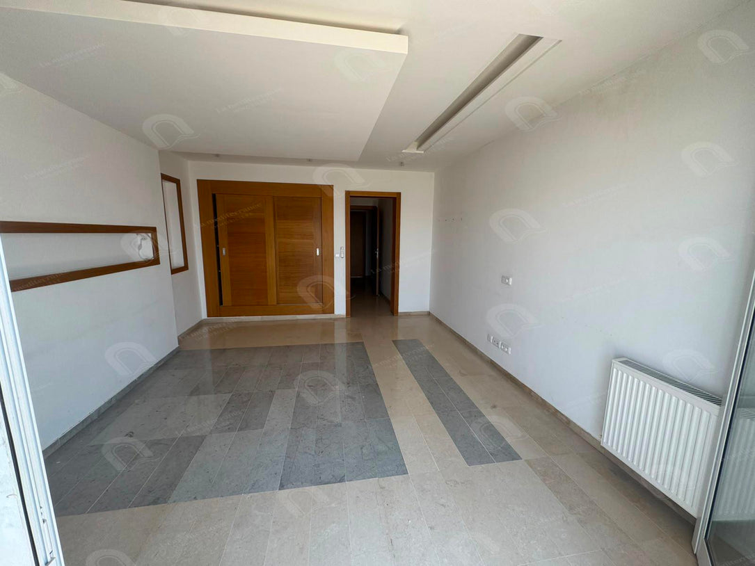 À louer Spacieux appartement S+3 à la soukra