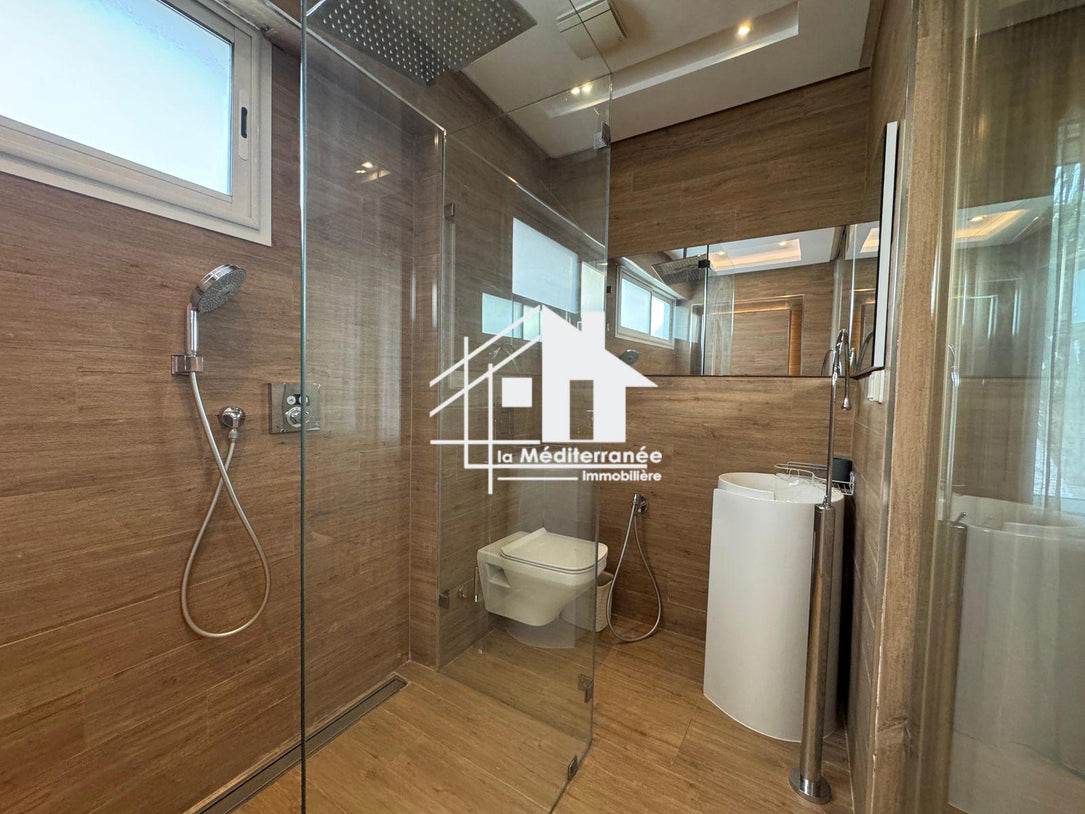 Une magnifique villa S+3 meublé avec jardin