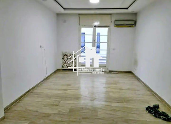 A vendre appartement s2 au centre ville Tunis