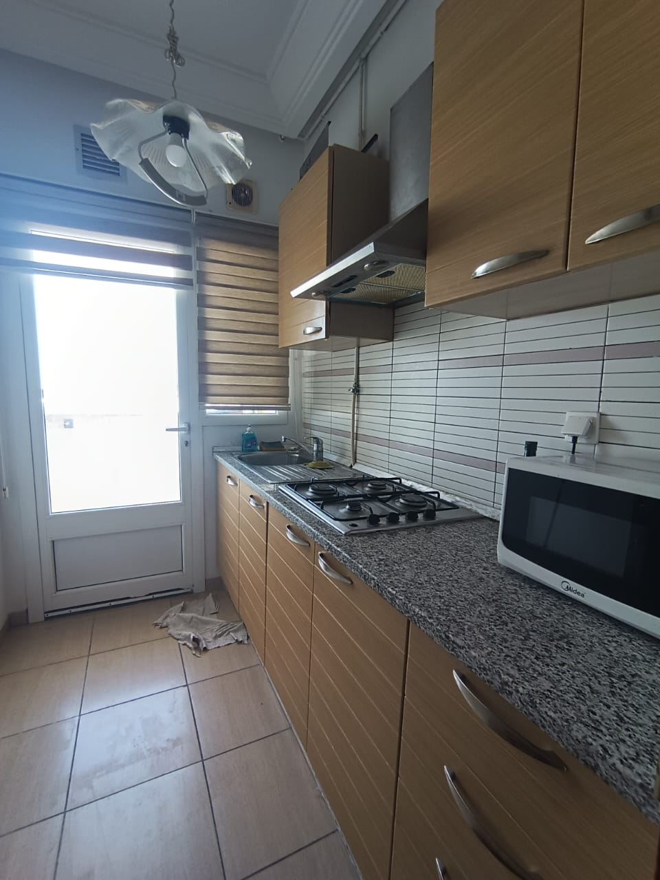 A louer un S+1 meublé à la marsa carrefour