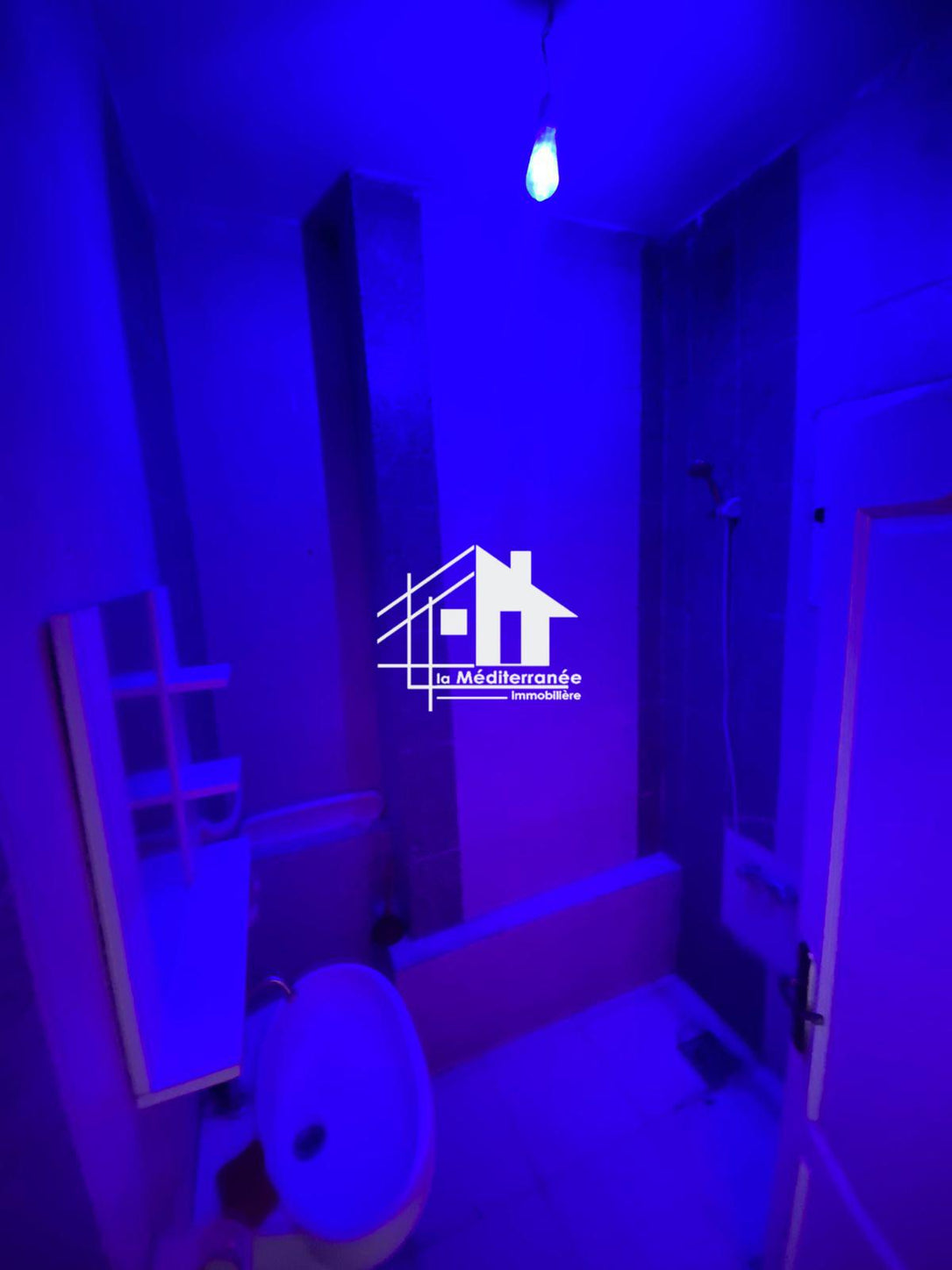 A louer étage de villa S+1 à khaznadar