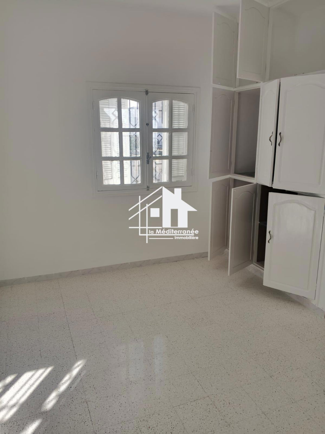 A louer étage de villa S+2 à manouba