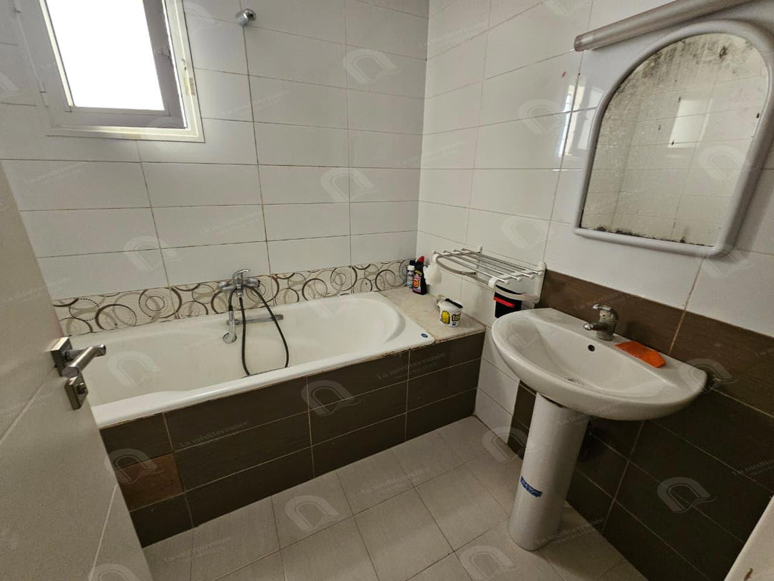à louer un appartement s+3 à jardins d'el menzah 2