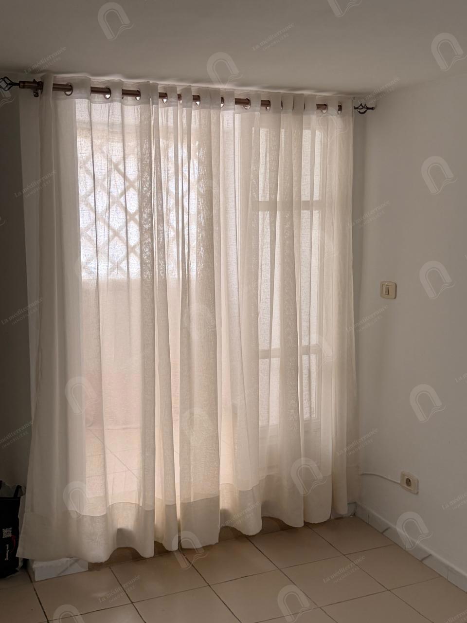 À louer un appartement S+3 meublé au rdc