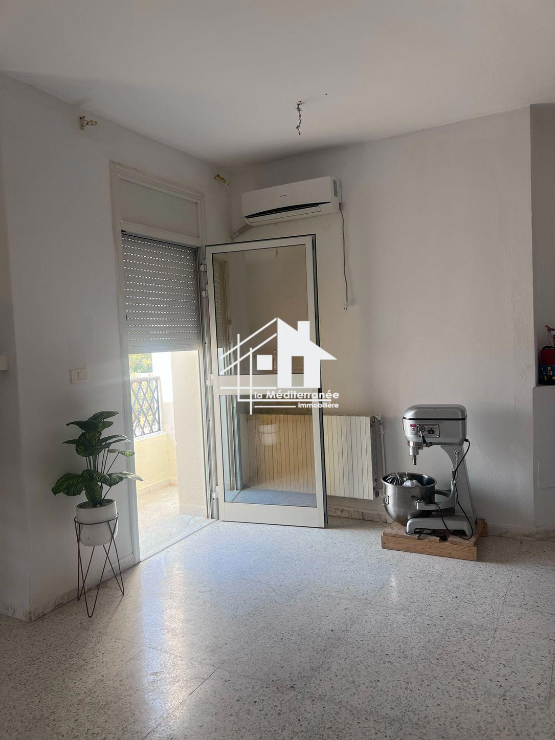 À vendre Appartement S+3 à manouba