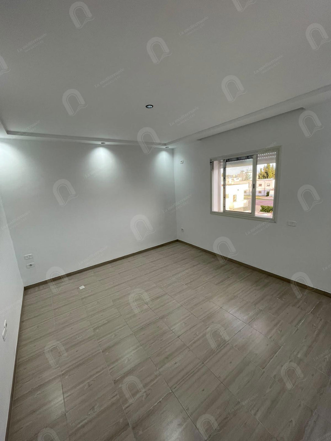 A louer appartement S+1 hst à denden
